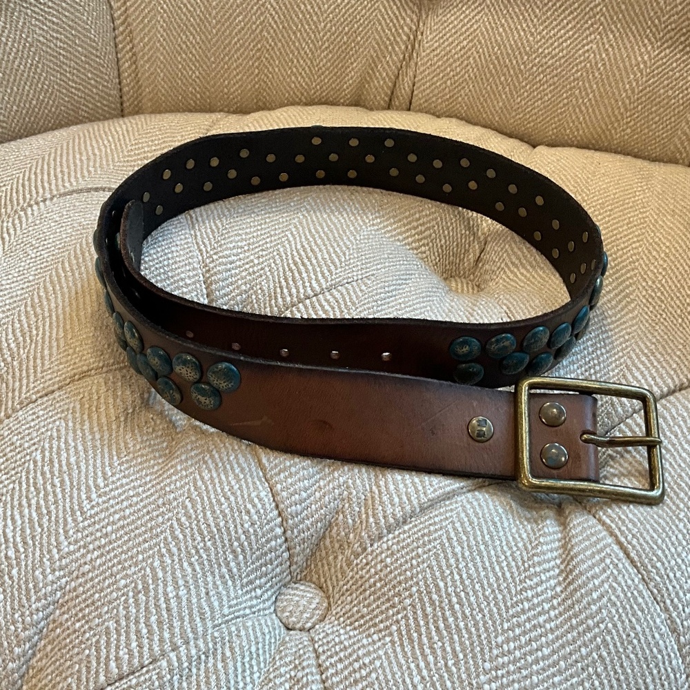 Bed/stu Leather belt with blue studs. Size M. Like New!